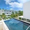 Отель Penthouse 2BR 2bth Apt w Rooftop Pool Near Beach, фото 1