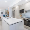 Отель Stunning She Oak Lane 2 BR Apartment, фото 17