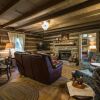 Отель Lake Santeetlah Log Cabin, фото 13