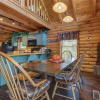 Отель Wilderness Theater and Lodge 3 Bedroom Home with Hot Tub, фото 3