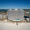 Отель Updated Beachfront Condo on the 7th Floor, фото 20