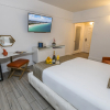 Отель Oceanside Hotel and Suites, фото 3