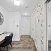 Отель Stallion Suites Opp CN Tower & Scotiabank Arena, фото 18