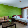 Отель Long Beach Cha-Am Hotel, фото 5