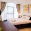Отель Comfy 2BR L'Avenue Apartment, фото 24