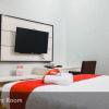 Отель RedDoorz Premium near RS Pondok Indah, фото 7