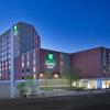 Отель Holiday Inn Express & Suites Austin Downtown - University, an IHG Hotel, фото 1