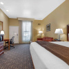Отель Best Western Plus Swiss Chalet Hotel & Suites, фото 5