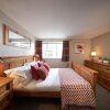 Отель Thornhill Lodge, Luxury 4 Bed, 4 Ensuite+, фото 2