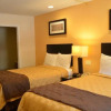 Отель Enfirld Inn and Suites Bradley Airport, фото 7