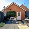 Отель Brightleap Apartments - Hopton House, фото 21