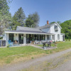 Отель South Haven Farmhouse w/ Fire Pit, 4 Mi to Beach!, фото 10