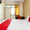 Отель RedDoorz @ Jalan Pramuka Manado, фото 18