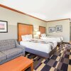 Отель La Quinta Inn & Suites Oklahoma City-Moore, фото 2