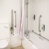 Отель Premier Inn Southampton West Quay, фото 6
