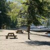Отель Cabins and Campground at Cultus Lake Park в Озеро Култус