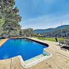 Отель New Listing! Exquisite Country Hideaway W/ Pool 4 Bedroom Home, фото 16