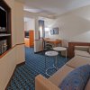Отель Fairfield Inn & Suites by Marriott Rogers, фото 3