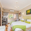 Отель 51 on Forest Drive Lodge, фото 4