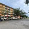 Отель OYO Life 93405 Montong Are Residence, фото 1
