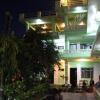 Отель Kiwi Backpackers Hostel Pokhara в Покхаре