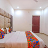 Отель Grand Inn by OYO Rooms, фото 9