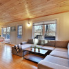 Отель Your Ski Home: Powder Park Place - Upper Level. Close To Killington. Hot Tub. 4 Bedroom Home, фото 8