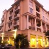 Отель Asoke Residence Sukhumvit в Бангкоке