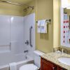 Отель MainStay Suites Middleburg Heights Cleveland Airport в Мидлберг-Хайтсе