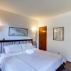 Отель 41sw - Sauna - Wifi - Fireplace - Sleeps 8 3 Bedroom Home by Redawning, фото 45