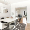 Отель Sanders Leaves - Charming 3-bdr Apt With City View, фото 6