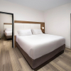 Отель Holiday Inn Express & Suites San Antonio-Dtwn Market Area, an IHG Hotel, фото 3