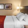 Отель Comfort Inn & Suites Watertown - 1000 Islands, фото 16