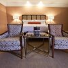 Отель Town & Country Inn and Suites, фото 8