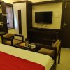 Отель OYO 13063 Hotel Rahul, фото 30