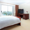 Отель Grand Spacious Suite near YVR by Elevate Rooms, фото 14