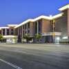 Отель Hampton Inn & Suites Los Angeles Burbank Airport в Лос-Анджелесе