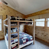 Отель The  Lazy Bear - 2 Br Cabin, фото 6