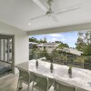 Отель Ocean Views, Luxury Living in Noosa Heads - Unit 2/13 Angler Street, фото 9