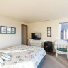 Отель Whale Pointe 2 Br cottage by RedAwning, фото 20