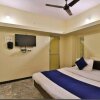 Отель OYO 80384 Hotel Shri Krishna в Вадодаре