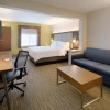 Отель Holiday Inn Express Hotel & Suites Tilton - Lakes Region, an IHG Hotel, фото 4