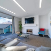 Отель Modern Queenstown Apartment & Great Lake Views, фото 24