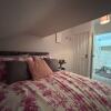 Отель Immaculate 1-bed House in Newtown, Disley, фото 3