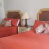 Отель Famous Shores Motel, фото 4