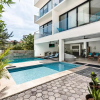 Отель Vela's Condos Ocean Front, фото 15