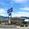 Отель Canadas Best Value Inn & Suites Castlegar в Кэстлегаре