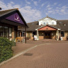 Отель Premier Inn Cardiff City South, фото 1