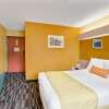 Отель Microtel Inn & Suites by Wyndham Gatlinburg в Гатлинберге