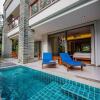Отель Beachfront 3br Luxe Plunge Pool On Naithon Beach, фото 18